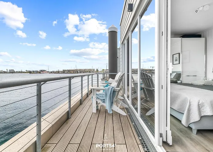 Achtern Diek بيت للعطل *