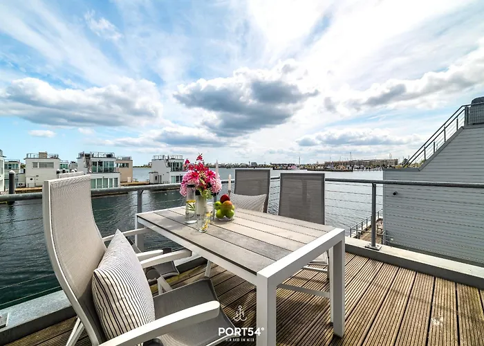 Achtern Diek بيت للعطل *